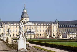 Blick auf das Schloss Karlsruhe